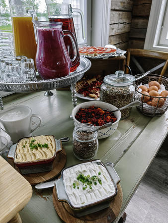 Frühstück im Restaurant (c) Loimu Resort