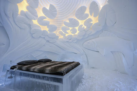 Zimmerbeispiel (c) Arctic SnowHotel & Glass Igloos