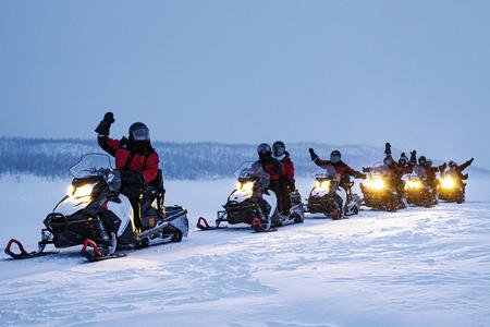 Motorschlittensafari zum Drei-Länder-Eck (c) Kilpissafarit