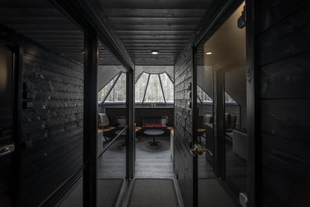 Flur, Glasdachhütte mit zwei Schlafbereichen