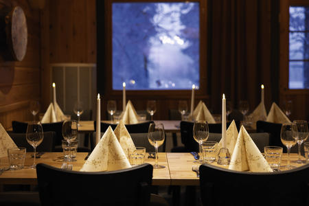 So speisen Sie im Restaurant des Hotels