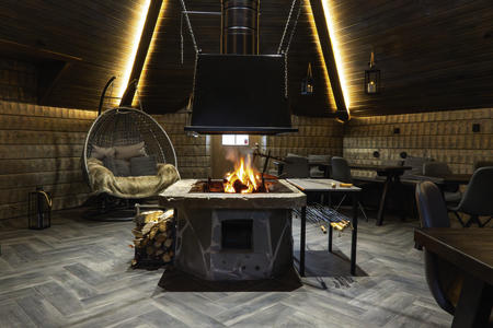 Kotarestaurant (c) Arctic SnowHotel & Glass Igloos