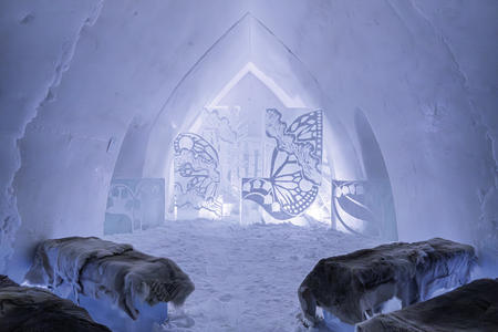 Eiskapelle (c) Arctic SnowHotel & Glass Igloos