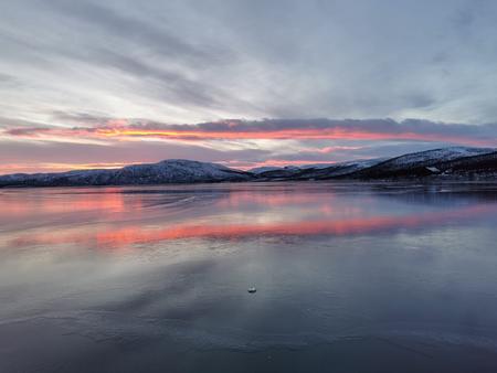 Wilde, romantische Fjellandschaft rund um die Ferienhäuser