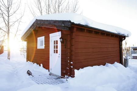  Hütte im Schnee