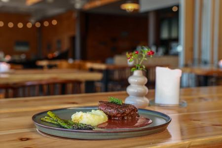 So speisen Sie im Restaurant