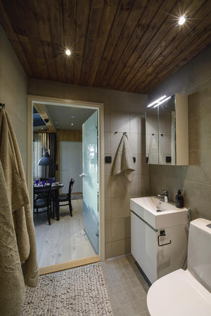 Voll ausgestattetes Badezimer, Polar Sky Suites