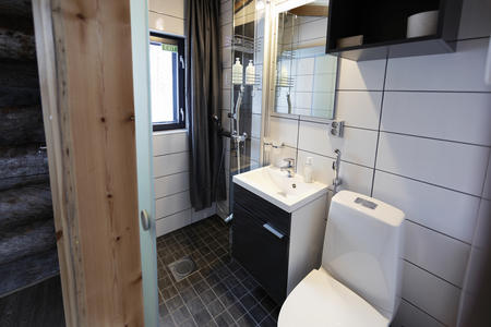 Bad mit Dusche/WC in den Superior Sky-View Villen