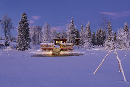 Sauna mit Eislochbaden