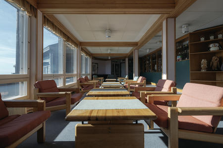 Genießen Sie den Ausblick aus dem gemeinschaftlich genutzen 