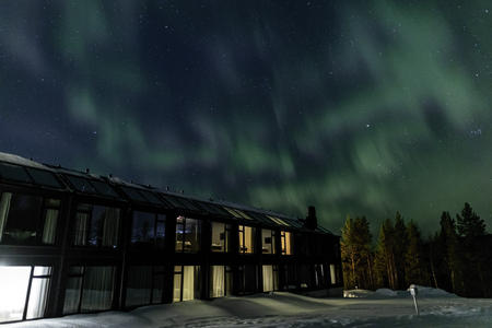 Das Hotel unter den Polarlichtern