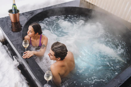 Outdoor-Jacuzzi, Deluxe-Suite