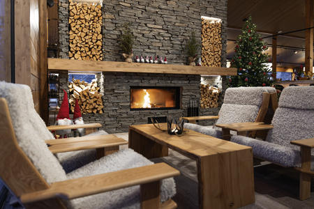Gemütliche Abendstunden am Kamin im Restaurant 