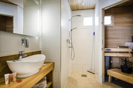 Badezimmer mit Sauna, Superior B Cottage, Santa Claus Holiday Village