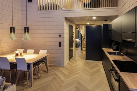 Küche und Essbereich, Ferienhaus mit zwei Schlafzimmern (c) Riekko Lodge
