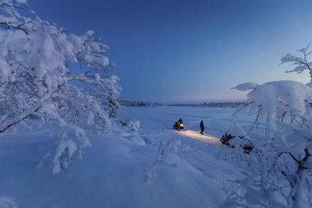 Abendliche Motorschlittensafari