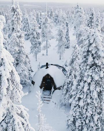 Glasiglu - Eingebettet in die verschneite Natur Finnlands